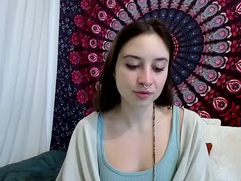 AdalynKiss online show from December 4, 7:17 am