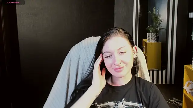 Snapshot of tattoo_lilith chatting on September 29, 6:07 am tattoo lilith online show from September 29, 6:07 am