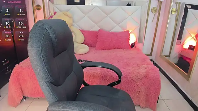 i kristi online show from February 24, 8:40 pm