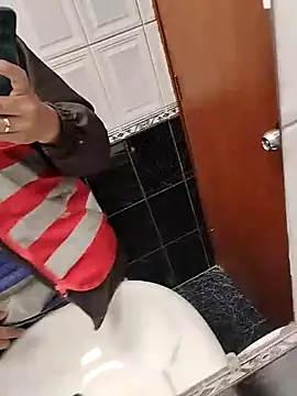 renatolabs online show from February 5, 12:37 am