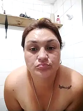 Snapshot of deados2025 chatting on April 2, 9:45 pm deados2025 online show from April 2, 9:45 pm