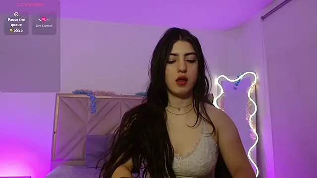 Ixchel tay online show from October 20, 3:40 am