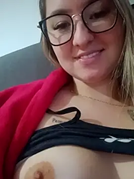 Snapshot of alegata27 chatting on June 3, 1:36 pm alegata27 online show from June 3, 1:36 pm