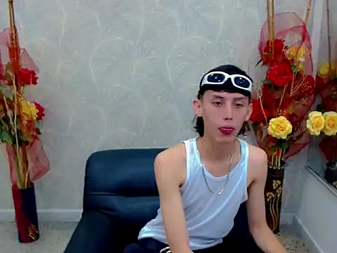 Snapshot of thaigo_twink38 chatting on October 1, 3:23 am thaigo twink38 online show from October 1, 3:23 am