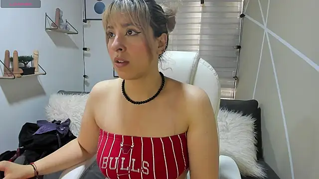 sophialyh 1 online show from November 25, 1:00 pm