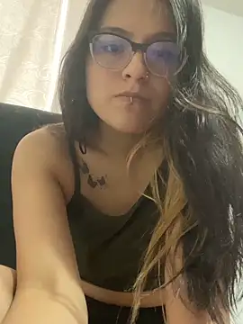 Snapshot of valka_milk chatting on September 30, 6:13 pm valka milk online show from September 30, 6:13 pm