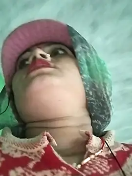 Snapshot of Na_shreya chatting on December 19, 1:23 am Na shreya online show from December 19, 1:23 am