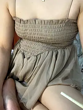 Snapshot of lee_ly chatting on October 13, 6:24 am lee ly online show from October 13, 6:24 am