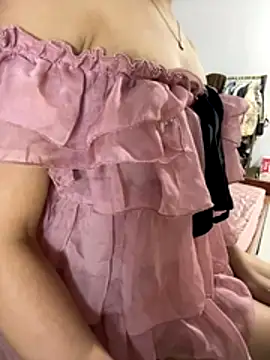 Snapshot of lee_ly chatting on November 19, 2:28 pm lee ly online show from November 19, 2:28 pm