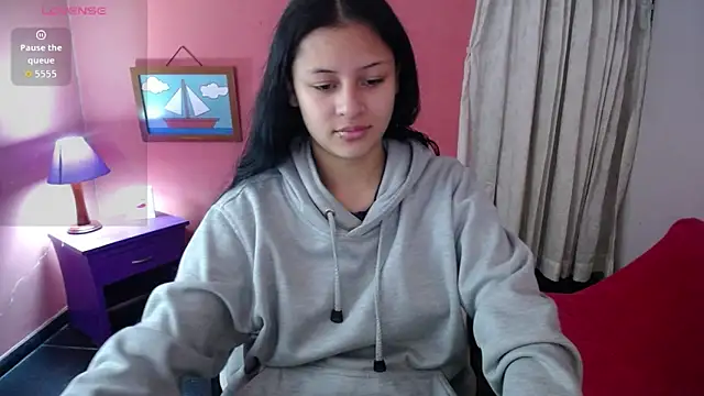 Snapshot of little_ashly2 chatting on September 29, 11:37 am little ashly2 online show from September 29, 11:37 am