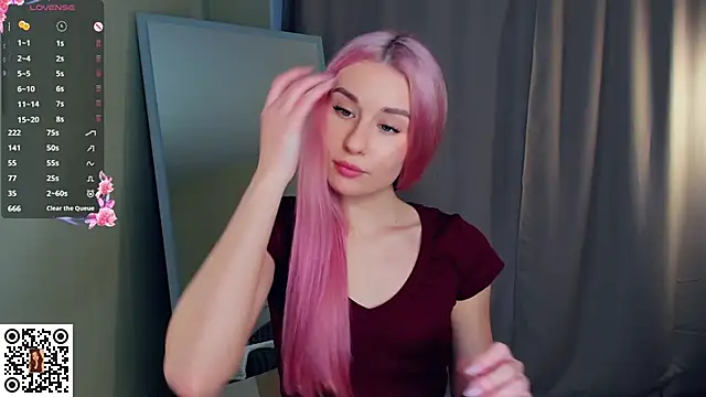 MinaRuzzo online show from December 15, 6:17 am