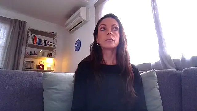 Snapshot of LoveAndRopes chatting on February 25, 7:40 am LoveAndRopes online show from February 25, 7:40 am