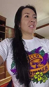 Snapshot of Talia__velvet chatting on April 23, 9:19 am Talia velvet online show from April 23, 9:19 am