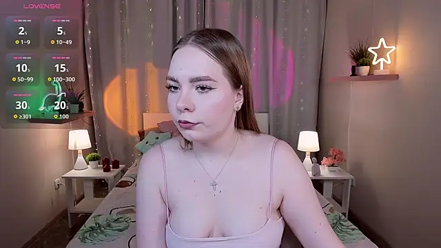 Snapshot of MariaBellows chatting on October 3, 4:48 pm MariaBellows online show from October 3, 4:48 pm