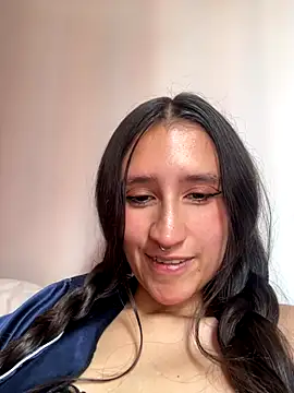 Snapshot of francesca_hotcute chatting on October 2, 5:53 pm francesca hotcute online show from October 2, 5:53 pm