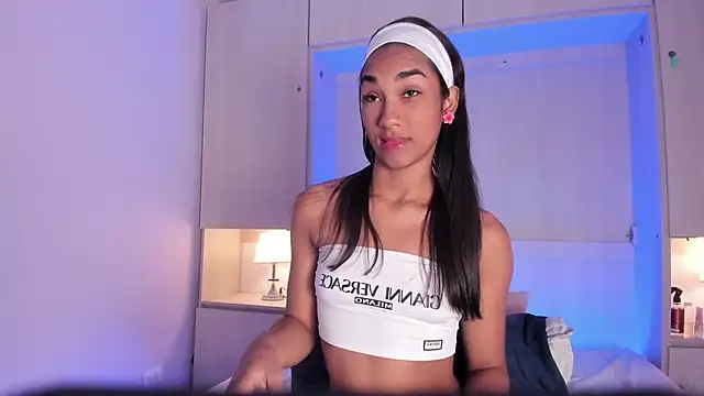 AnahiCollins online show from February 5, 11:37 am