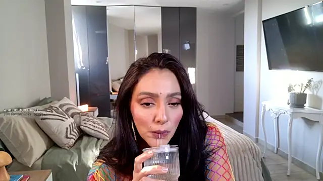 Snapshot of Milana_De chatting on March 20, 10:36 pm Milana De online show from March 20, 10:36 pm