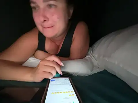 red mini fox online show from October 5, 9:13 pm