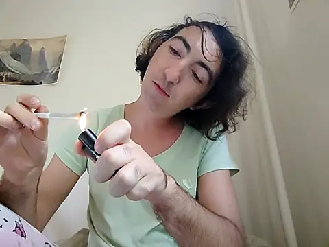 Cuminsideme8 online show from September 12, 11:54 am