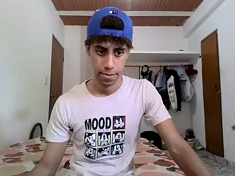 Snapshot of The_boy_good chatting on September 28, 7:19 pm The boy good online show from September 28, 7:19 pm