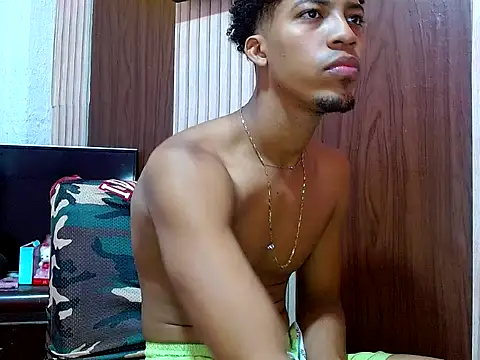 Snapshot of andreswj_bigcock20 chatting on September 28, 8:25 pm andreswj bigcock20 online show from September 28, 8:25 pm