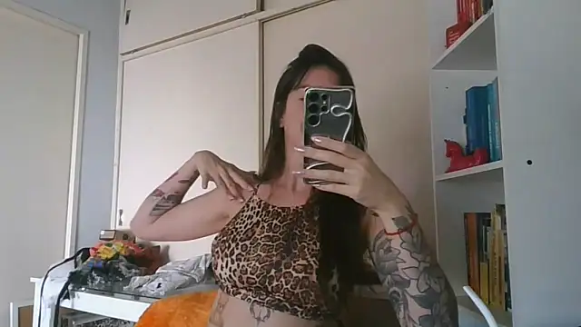 Snapshot of dandanbarr chatting on March 9, 3:16 pm dandanbarr online show from March 9, 3:16 pm