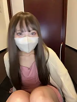 Snapshot of Riria_xx chatting on January 6, 2:15 am Riria xx online show from January 6, 2:15 am