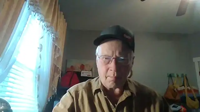 Farmall400 online show from December 15, 2:32 pm