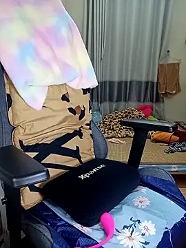 Snapshot of BiCute688 chatting on February 7, 11:25 am BiCute688 online show from February 7, 11:25 am