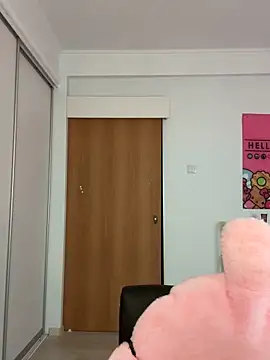 bunnyirisluv online show from November 18, 3:23 am