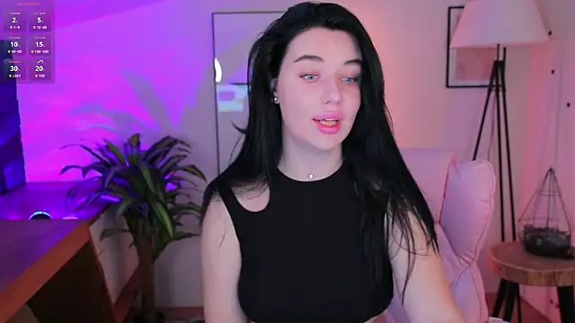 Snapshot of Black___Barbie chatting on November 9, 9:40 am Black Barbie online show from November 9, 9:40 am