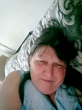 Apeesynka55211 online show from May 15, 4:25 pm