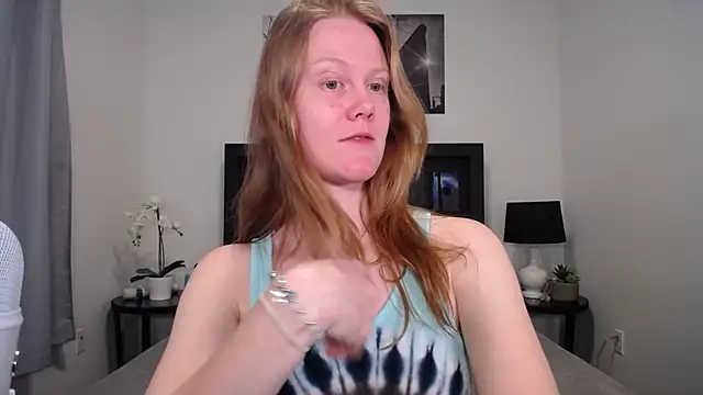 naughtyfox89 online show from February 12, 2:28 am