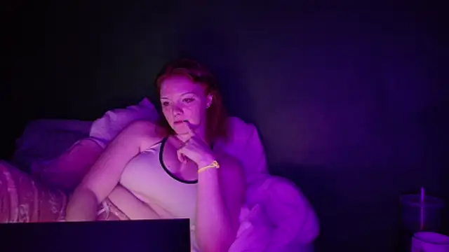 LoversUnleashedXO online show from February 26, 4:00 am