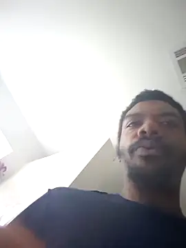 Snapshot of MrBigDickShow chatting on October 30, 3:24 pm MrBigDickShow online show from October 30, 3:24 pm