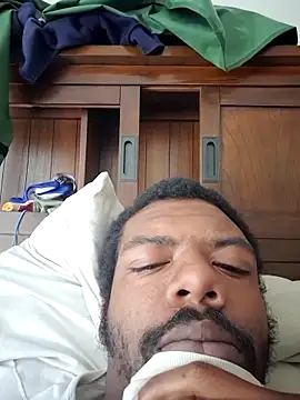 Snapshot of MrBigDickShow chatting on March 21, 4:10 pm MrBigDickShow online show from March 21, 4:10 pm