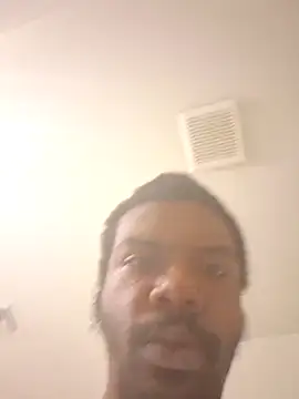 Snapshot of MrBigDickShow chatting on March 22, 3:59 pm MrBigDickShow online show from March 22, 3:59 pm