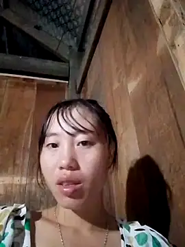 Snapshot of pham-xinh01 chatting on October 1, 12:00 pm pham-xinh01 online show from October 1, 12:00 pm