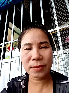 Snapshot of meomeo-baby chatting on October 1, 7:03 am meomeo-baby online show from October 1, 7:03 am