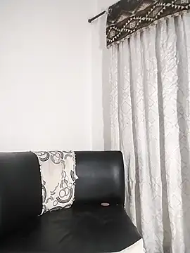 RobertaxGutierrez online show from October 15, 8:14 am