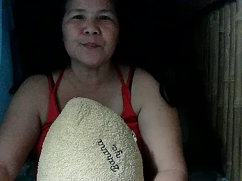 milagrose rose online show from March 28, 9:03 pm