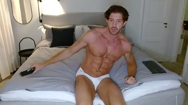 Snapshot of Italoalpha chatting on January 17, 6:40 am Italoalpha online show from January 17, 6:40 am