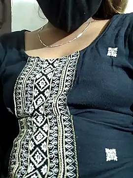 Hotty ruvi online show from November 2, 6:10 pm