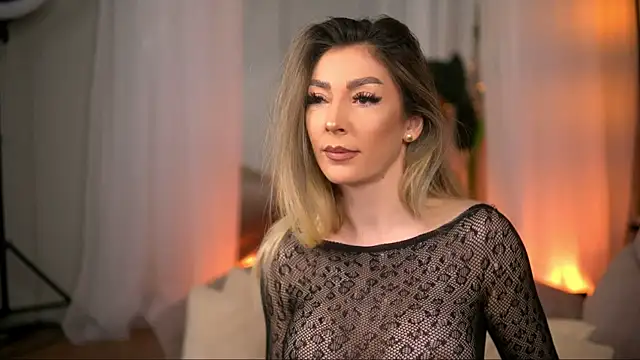 ErisVesper online show from April 30, 3:24 am