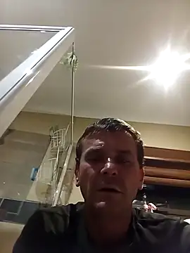 Snapshot of Rudiesny chatting on May 4, 10:39 pm Rudiesny online show from May 4, 10:39 pm