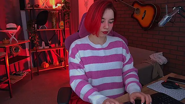 MarcelineChi online show from February 5, 5:45 am