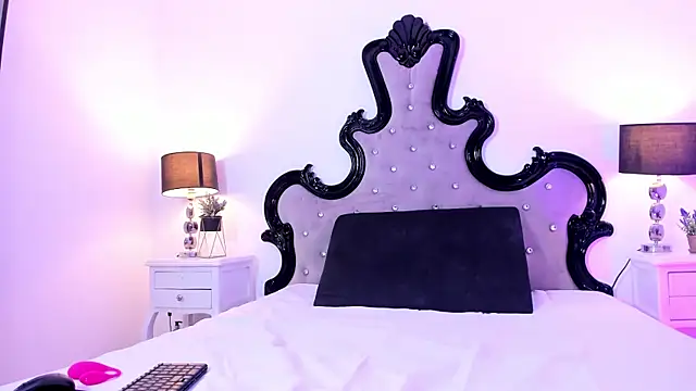 Snapshot of _Nazzaree_ chatting on September 29, 2:55 pm Nazzaree online show from September 29, 2:55 pm