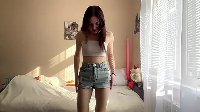 JanellHousen online show from March 29, 6:13 am