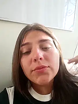 EmiilySttone online show from December 17, 12:33 pm