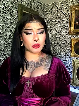Snapshot of Succubus_Vampira chatting on October 6, 5:21 pm Succubus Vampira online show from October 6, 5:21 pm